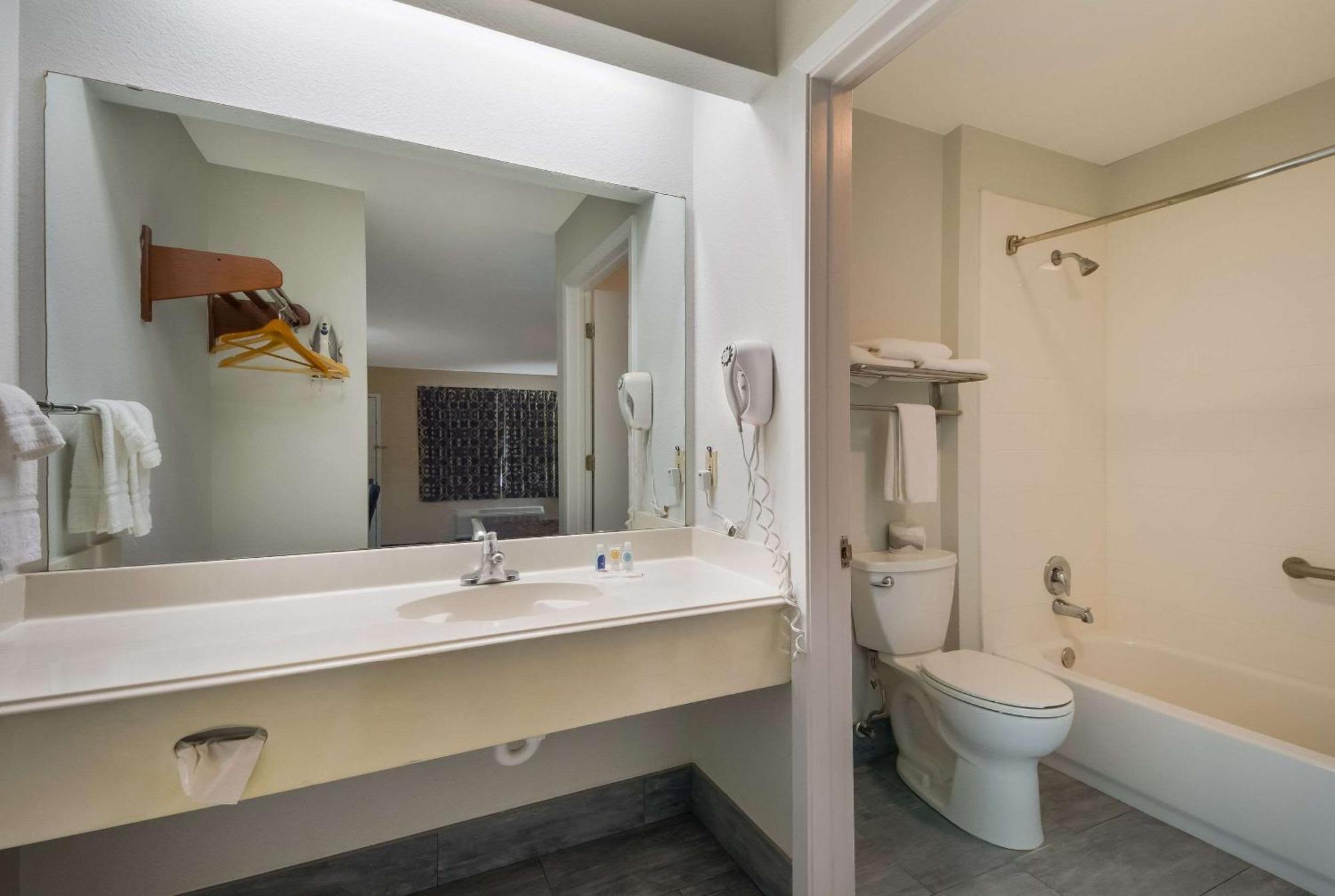 Rodeway Inn & Suites Corpus Christi Eksteriør billede