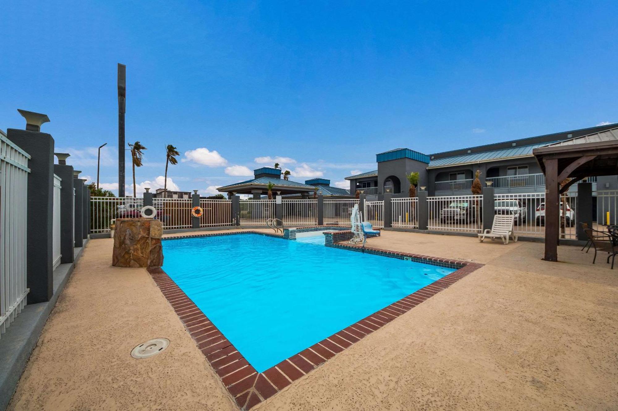 Rodeway Inn & Suites Corpus Christi Eksteriør billede