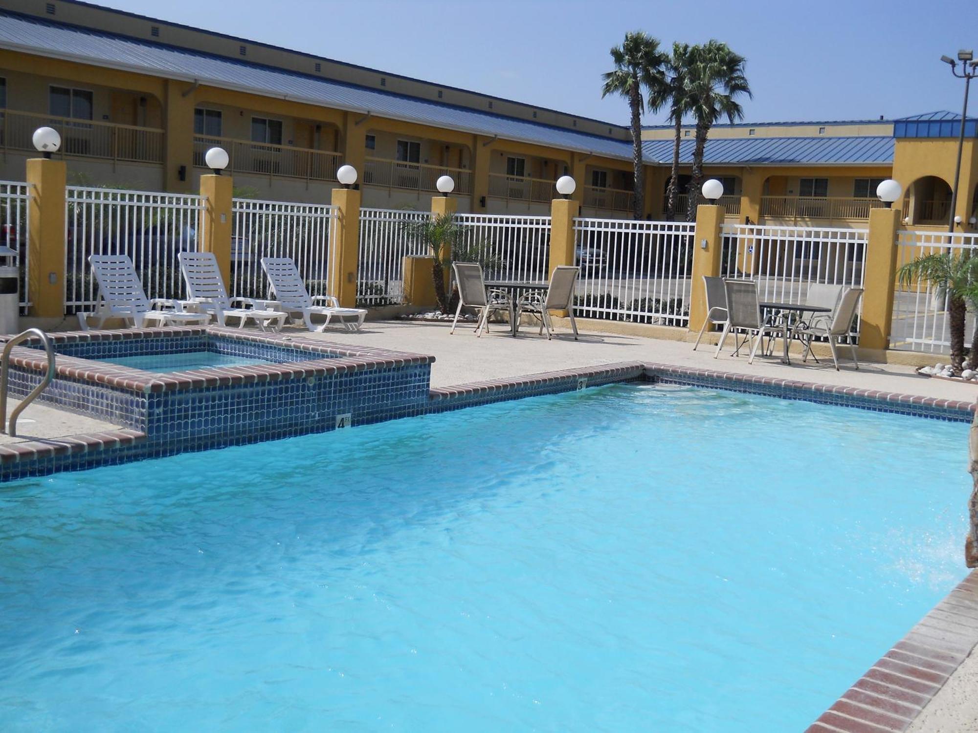Rodeway Inn & Suites Corpus Christi Eksteriør billede